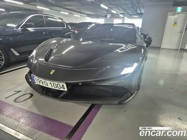 Ferrari SF90 2023 4.0 автомат (робот), миниатюра 1