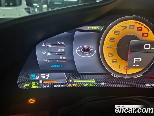 Ferrari SF90 2023 4.0 автомат (робот), миниатюра 5