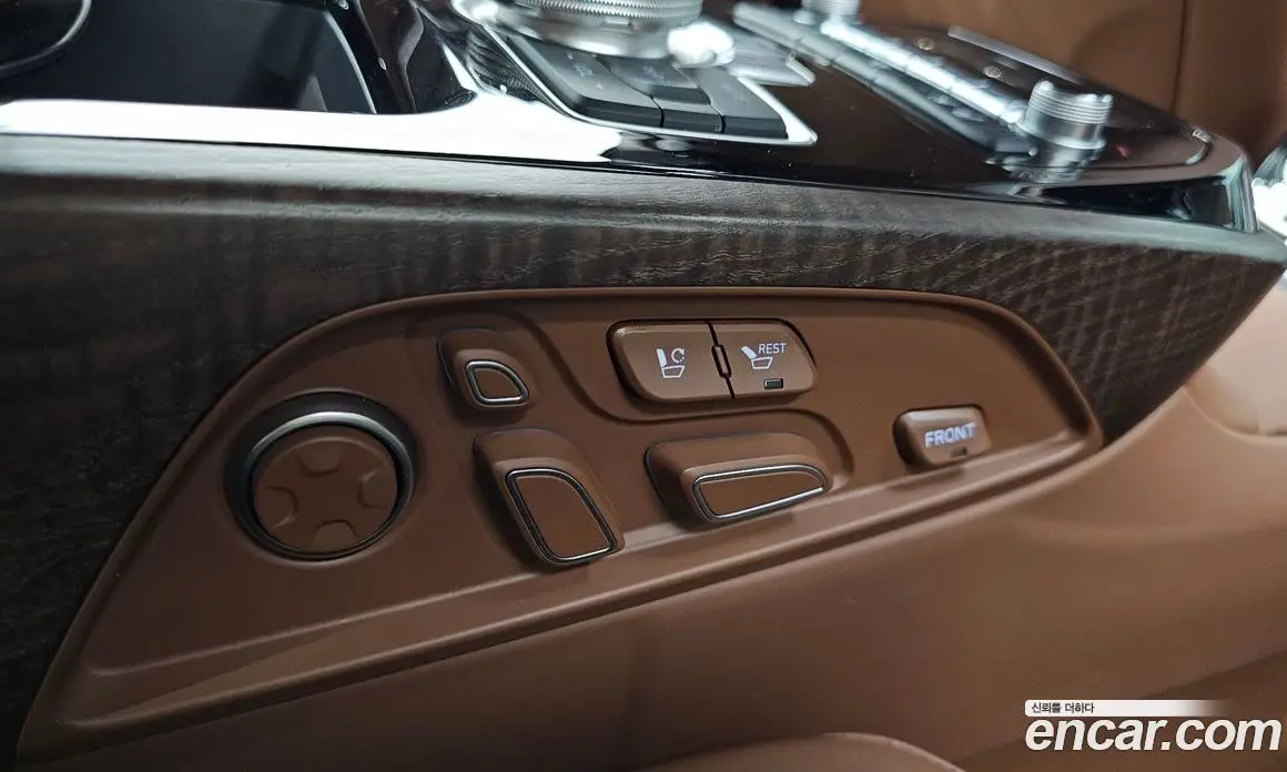 Genesis G90 2021 3.8 автомат (гидро), фото 32 Genesis G90 2021 3.8 автомат (гидро), фото 32