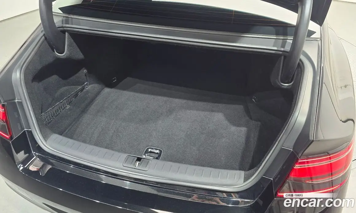 Genesis G90 2022 3.5 автомат (гидро), фото 32 Genesis G90 2022 3.5 автомат (гидро), фото 32