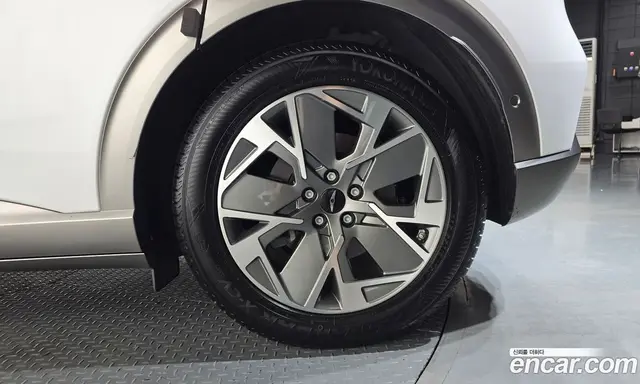 Genesis GV60 2022 0.1 автомат (гидро), миниатюра 7 Genesis GV60 2022 0.1 автомат (гидро), миниатюра 7