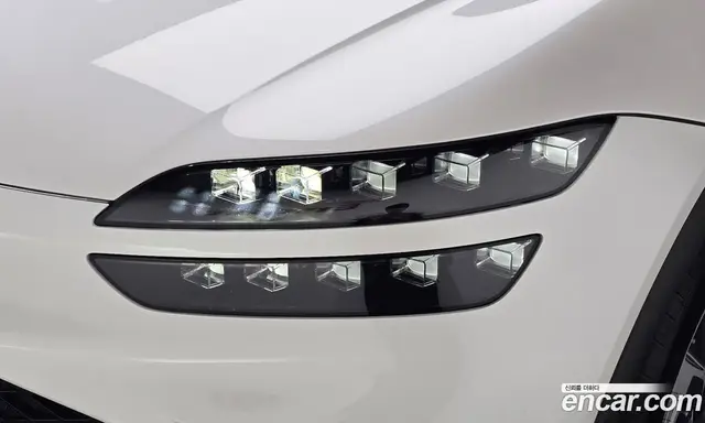Genesis GV60 2022 0.1 автомат (гидро), миниатюра 8 Genesis GV60 2022 0.1 автомат (гидро), миниатюра 8
