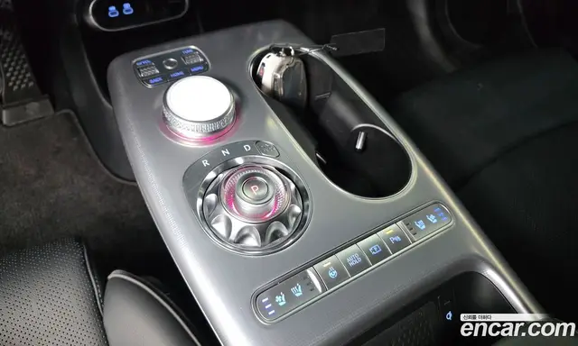 Genesis GV60 2022 0.1 автомат (гидро), миниатюра 11 Genesis GV60 2022 0.1 автомат (гидро), миниатюра 11