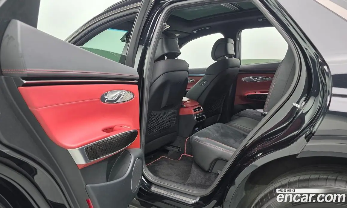 Genesis GV70 2021 2.5 автомат (гидро), фото 29 Genesis GV70 2021 2.5 автомат (гидро), фото 29