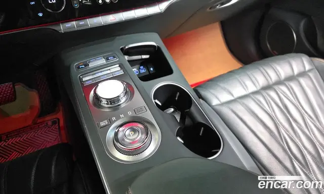 Genesis GV70 2021 2.5 автомат (гидро), миниатюра 11 Genesis GV70 2021 2.5 автомат (гидро), миниатюра 11