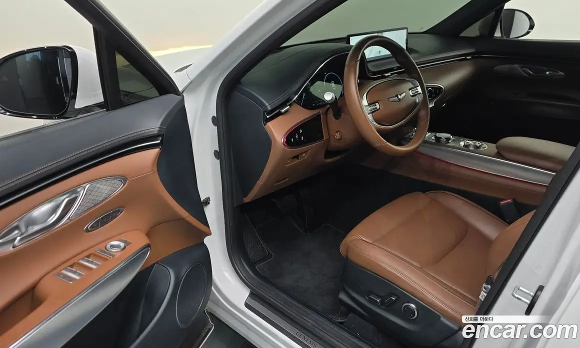Genesis GV70 2022 2.5 автомат (гидро), фото 13 Genesis GV70 2022 2.5 автомат (гидро), фото 13