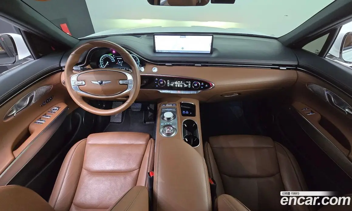 Genesis GV70 2022 2.5 автомат (гидро), фото 10 Genesis GV70 2022 2.5 автомат (гидро), фото 10