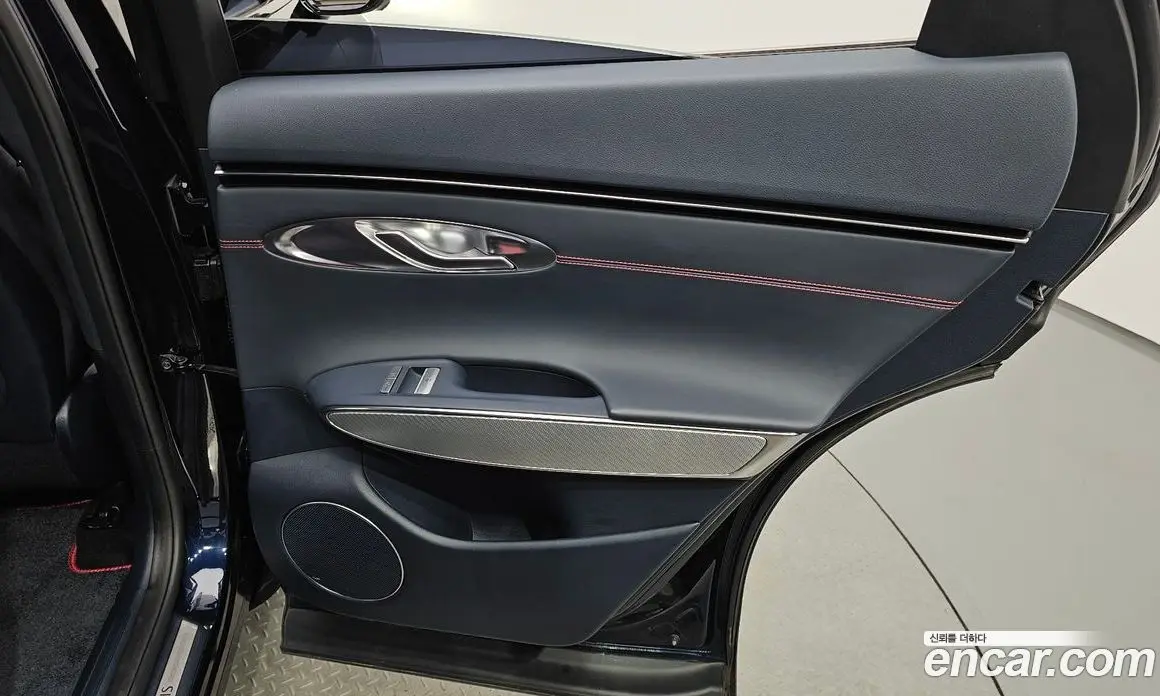 Genesis GV70 2023 3.5 автомат (гидро), фото 14 Genesis GV70 2023 3.5 автомат (гидро), фото 14