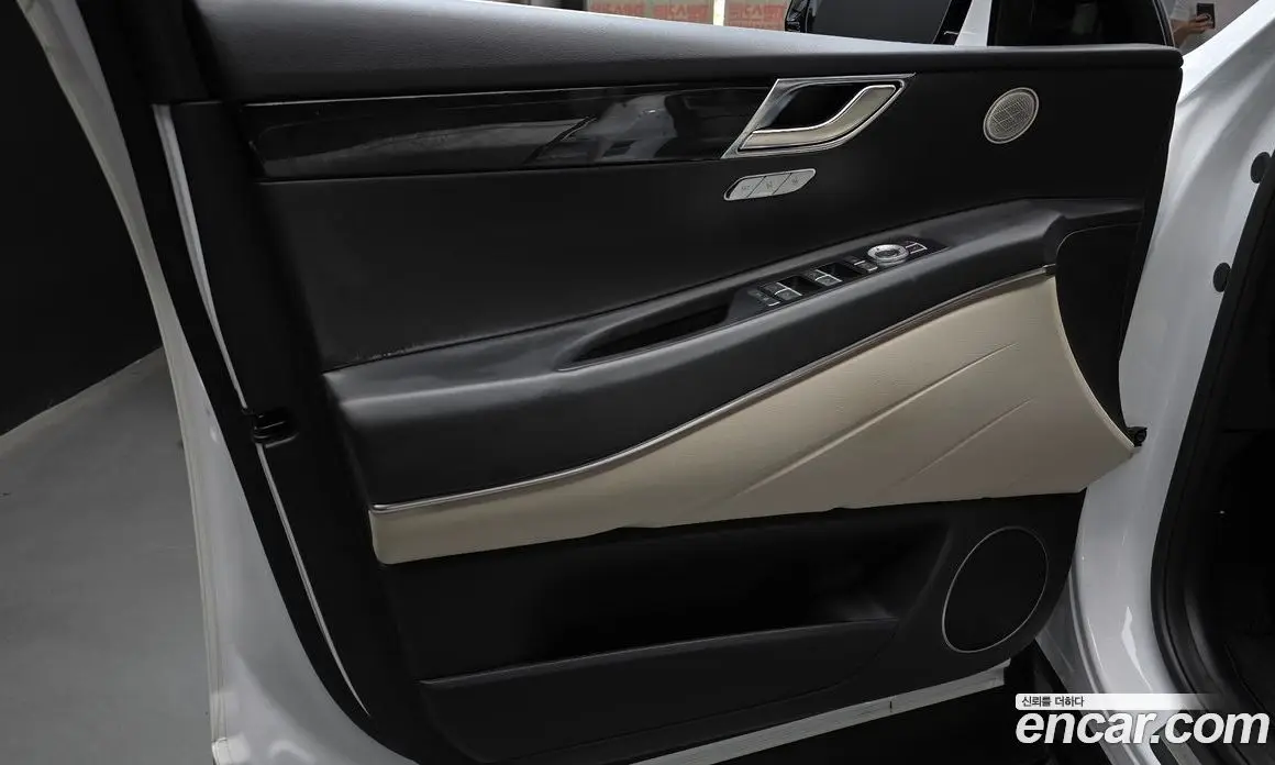 Genesis GV80 2021 2.5 автомат (гидро), фото 14 Genesis GV80 2021 2.5 автомат (гидро), фото 14