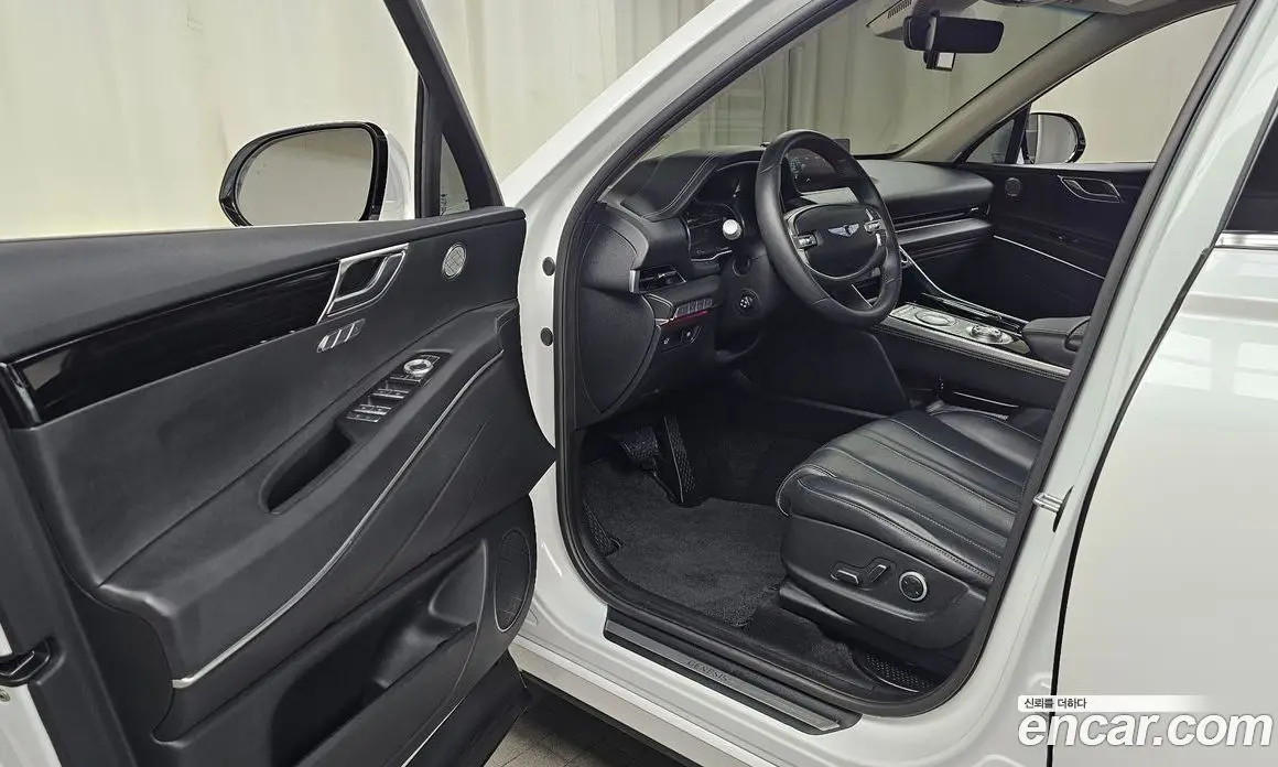 Genesis GV80 2021 2.5 автомат (гидро), фото 10 Genesis GV80 2021 2.5 автомат (гидро), фото 10