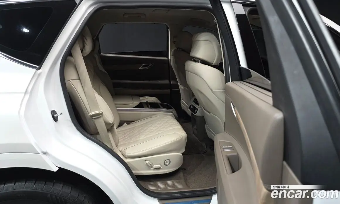 Genesis GV80 2022 2.5 автомат (гидро), фото 18 Genesis GV80 2022 2.5 автомат (гидро), фото 18