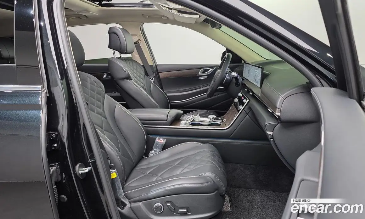 Genesis GV80 2023 2.5 автомат (гидро), фото 16 Genesis GV80 2023 2.5 автомат (гидро), фото 16