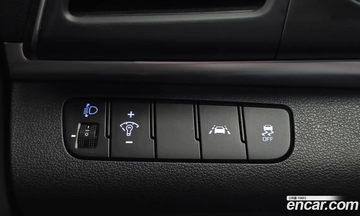 Hyundai Avante 2019 1.6 автомат (гидро), фото 23 Hyundai Avante 2019 1.6 автомат (гидро), фото 23