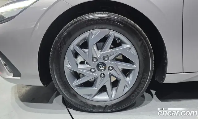 Hyundai Avante 2023 1.6 автомат (гидро), миниатюра 5 Hyundai Avante 2023 1.6 автомат (гидро), миниатюра 5