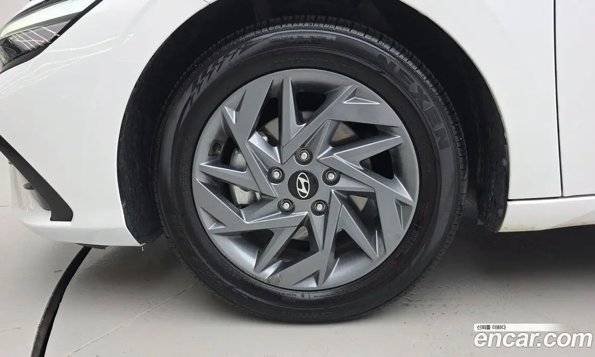 Hyundai Avante 2023 1.6 автомат (гидро), фото 5 Hyundai Avante 2023 1.6 автомат (гидро), фото 5