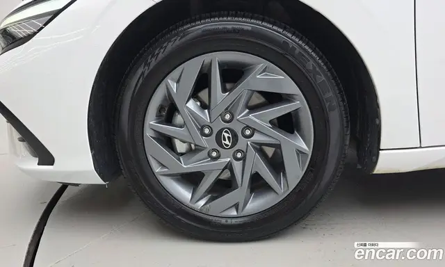 Hyundai Avante 2023 1.6 автомат (гидро), миниатюра 5 Hyundai Avante 2023 1.6 автомат (гидро), миниатюра 5