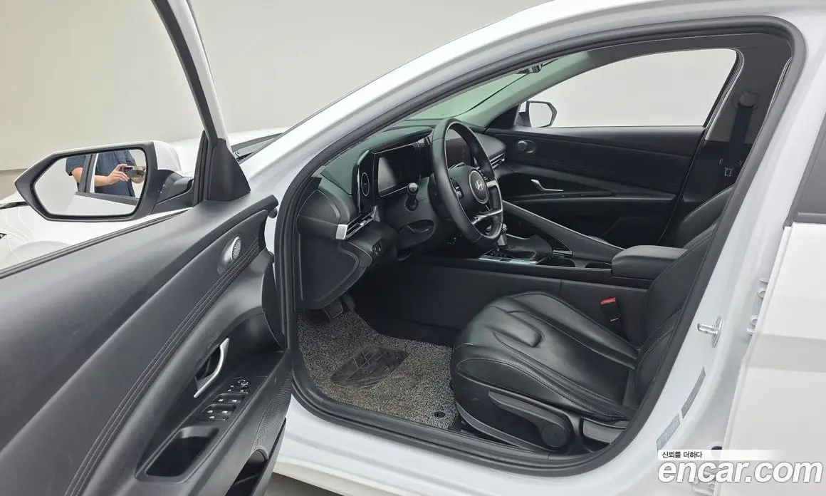 Hyundai Avante 2023 1.6 автомат (гидро), фото 10 Hyundai Avante 2023 1.6 автомат (гидро), фото 10
