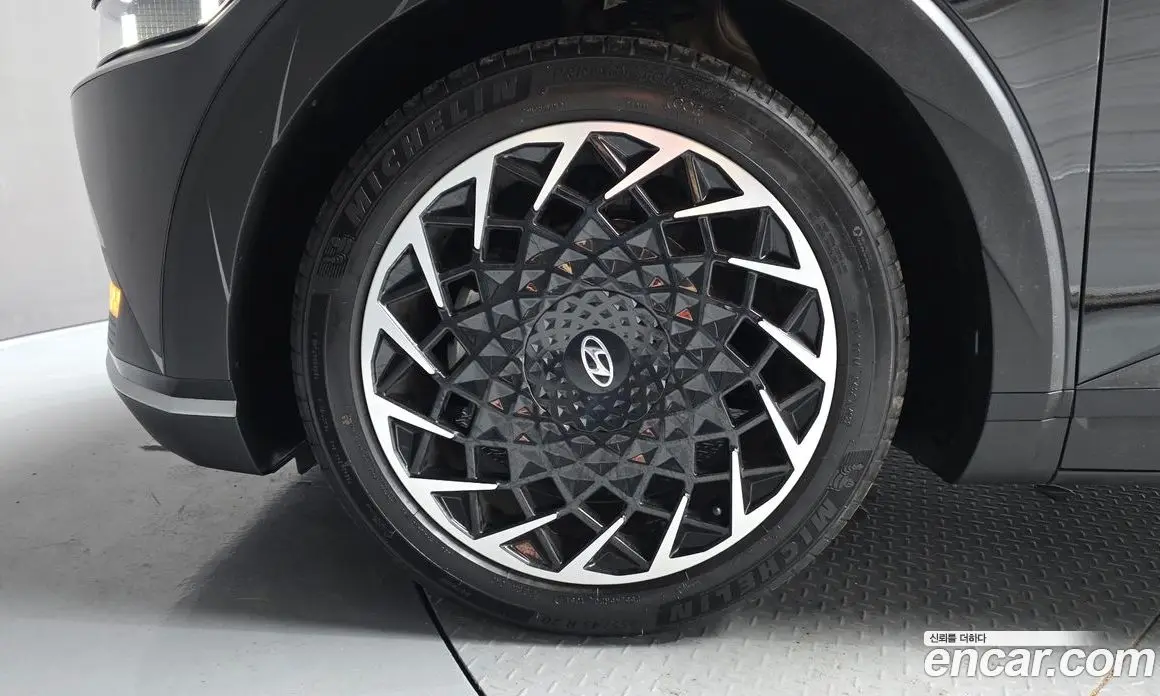 Hyundai Ioniq 5 2023 0.1 автомат (гидро), фото 5 Hyundai Ioniq 5 2023 0.1 автомат (гидро), фото 5