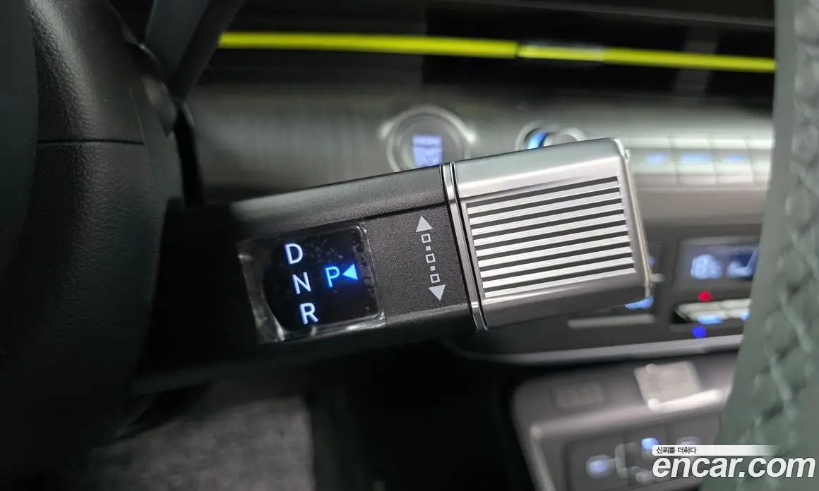Hyundai Kona 2023 1.6 автомат (гидро), фото 12