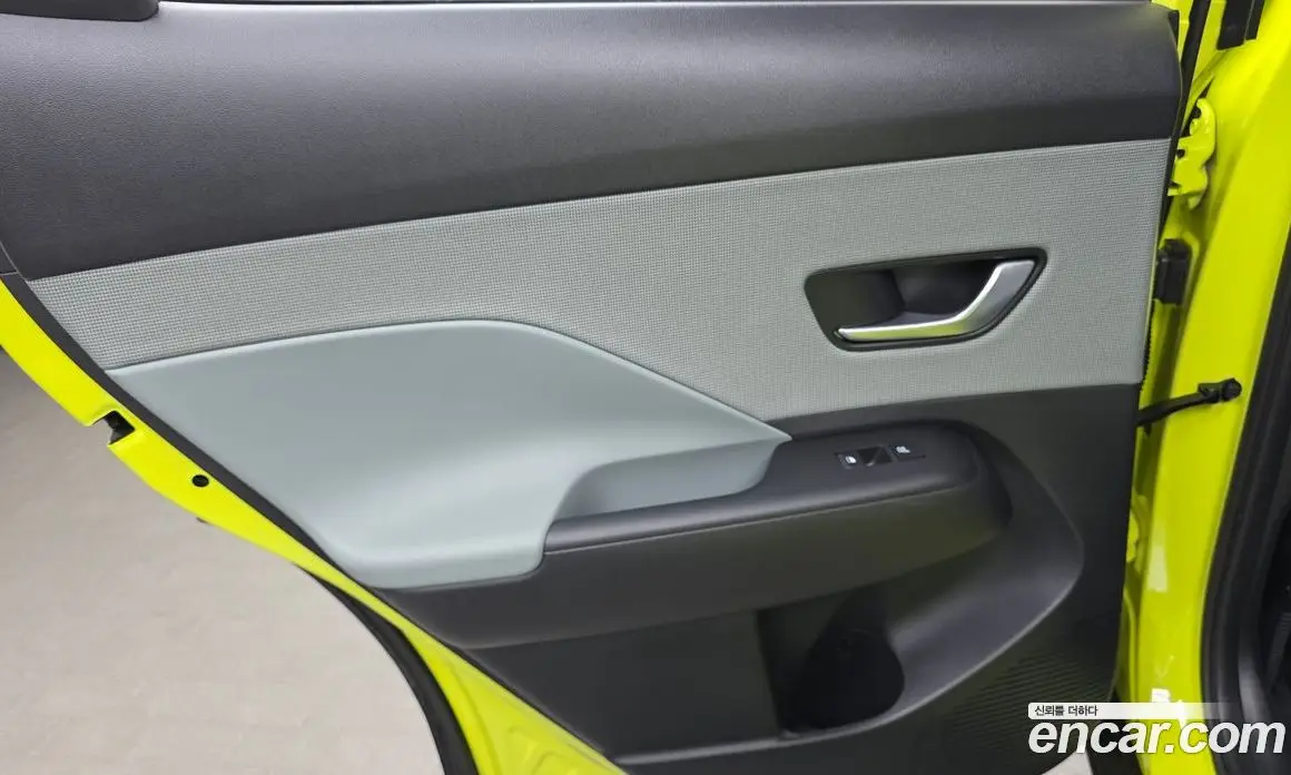 Hyundai Kona 2023 1.6 автомат (гидро), фото 15