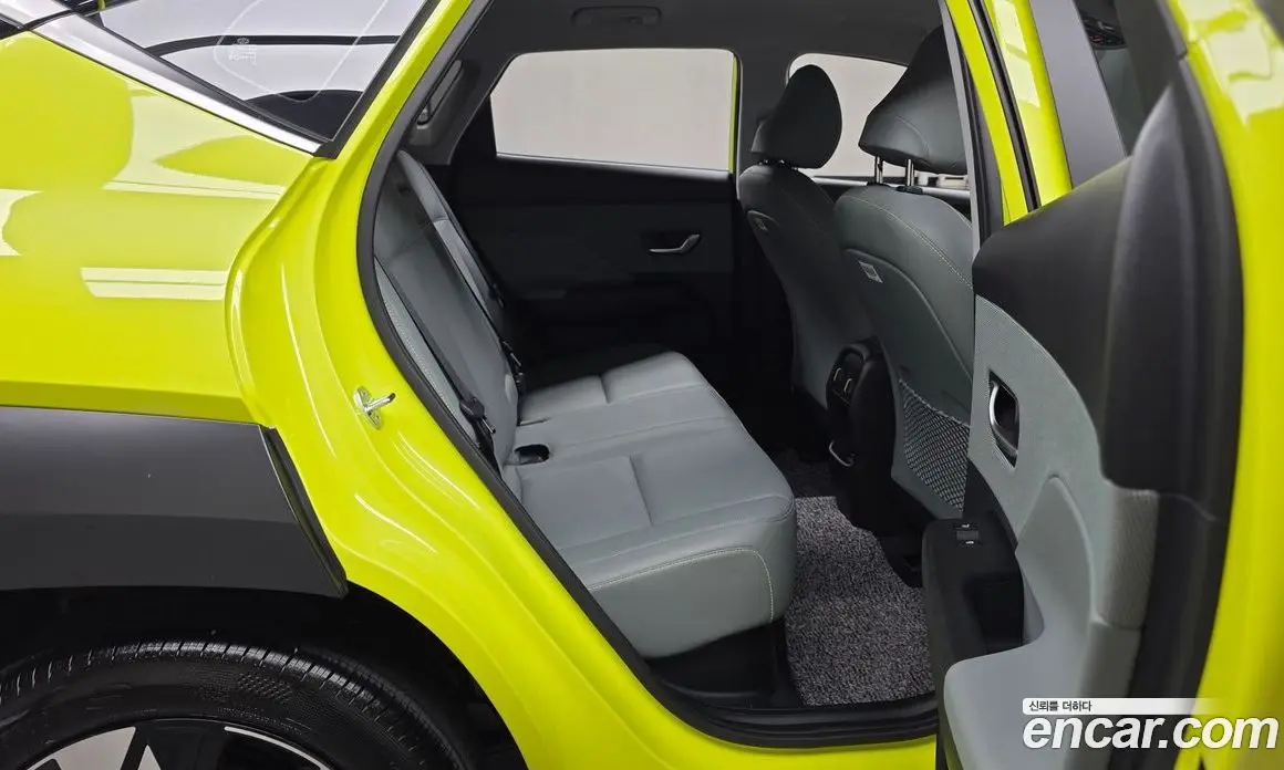 Hyundai Kona 2023 1.6 автомат (гидро), фото 17