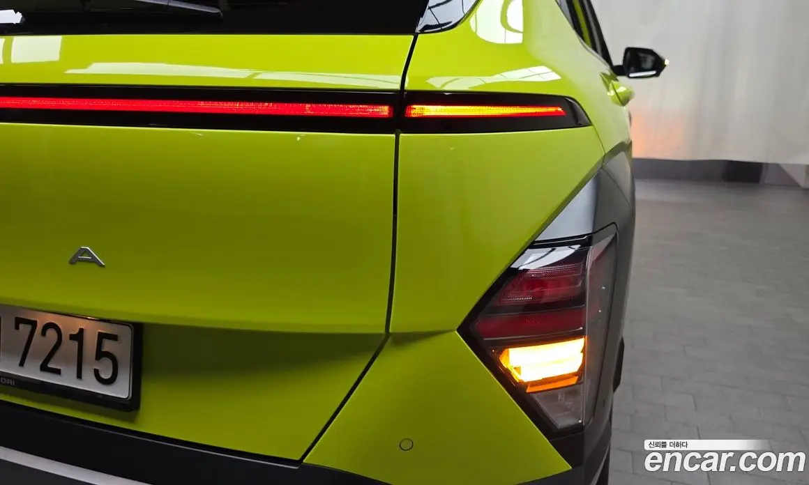 Hyundai Kona 2023 1.6 автомат (гидро), фото 9