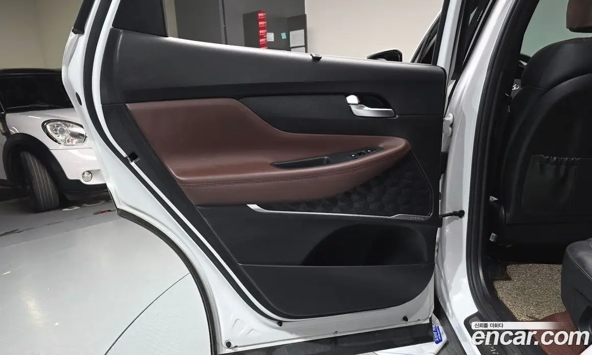 Hyundai Santa Fe 2018 2.0 автомат (гидро), фото 14 Hyundai Santa Fe 2018 2.0 автомат (гидро), фото 14