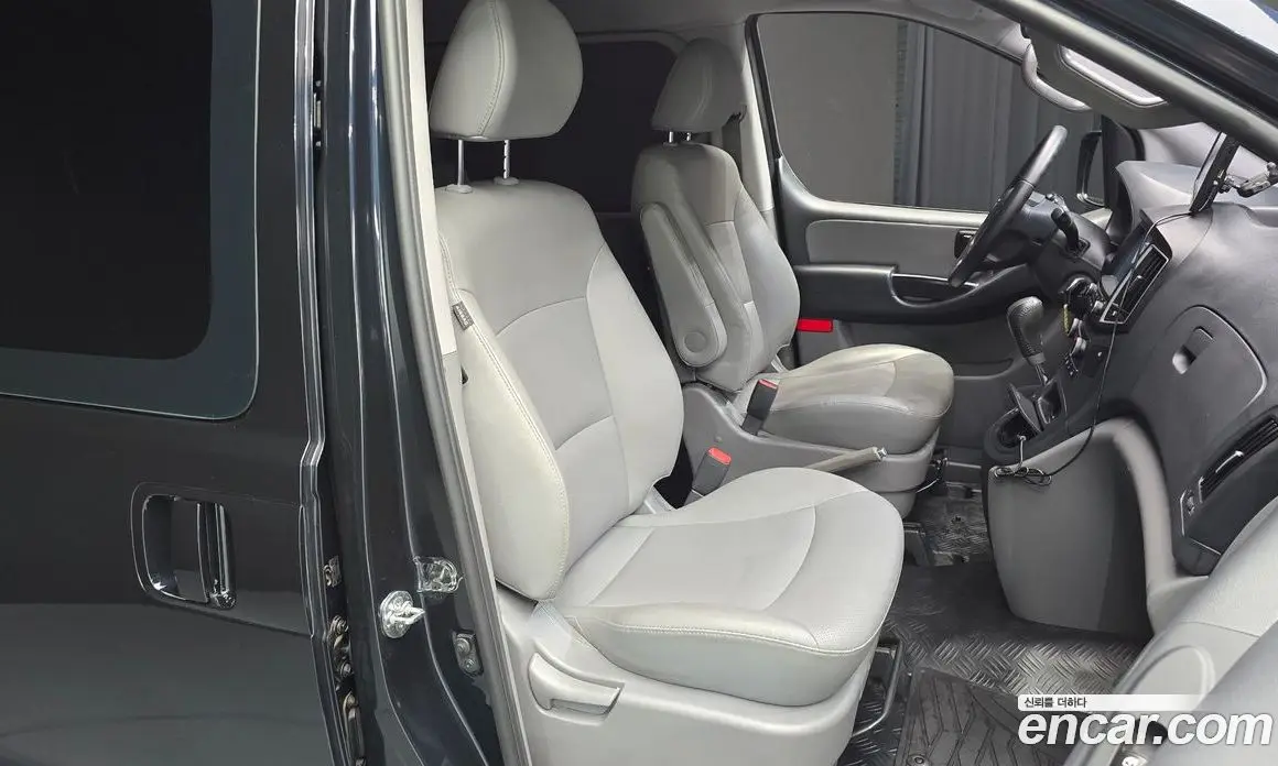Hyundai Starex 2020 2.5 автомат (гидро), фото 12 Hyundai Starex 2020 2.5 автомат (гидро), фото 12