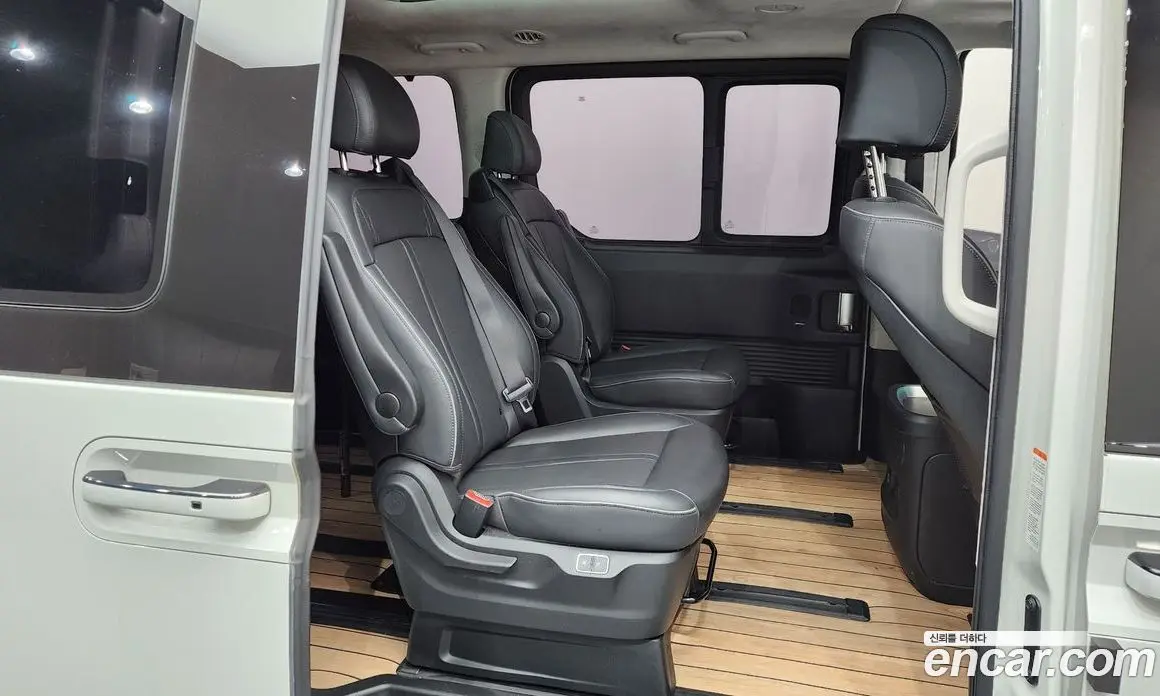Hyundai Staria 2022 3.5 автомат (гидро), фото 17 Hyundai Staria 2022 3.5 автомат (гидро), фото 17