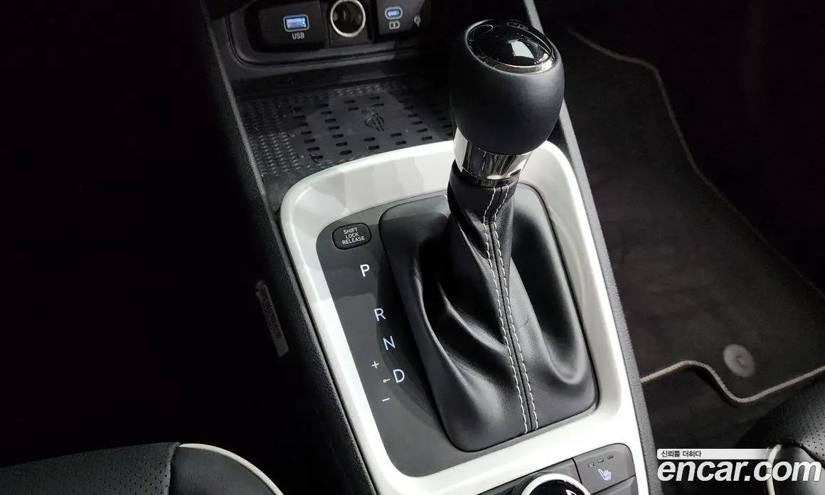 Hyundai Venue 2023 1.6 автомат (гидро), фото 12 Hyundai Venue 2023 1.6 автомат (гидро), фото 12