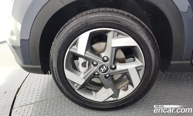 Hyundai Venue 2023 1.6 автомат (гидро), миниатюра 5 Hyundai Venue 2023 1.6 автомат (гидро), миниатюра 5