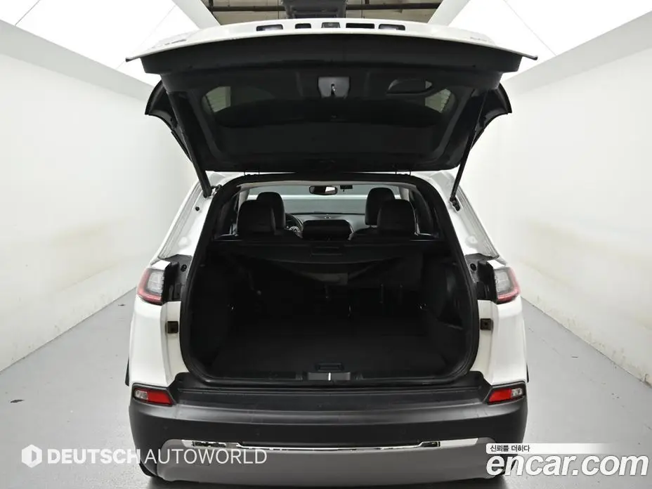 Jeep Cherokee 2022 2.4 автомат (гидро), фото 19 Jeep Cherokee 2022 2.4 автомат (гидро), фото 19