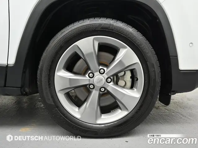 Jeep Cherokee 2022 2.4 автомат (гидро), миниатюра 5 Jeep Cherokee 2022 2.4 автомат (гидро), миниатюра 5