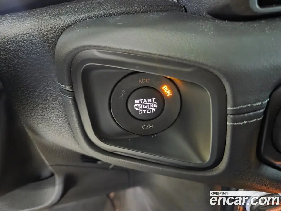 Jeep Wrangler 2024 2.0 автомат (гидро), фото 16 Jeep Wrangler 2024 2.0 автомат (гидро), фото 16