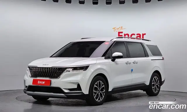Kia Carnival, 2023, 30 346 км