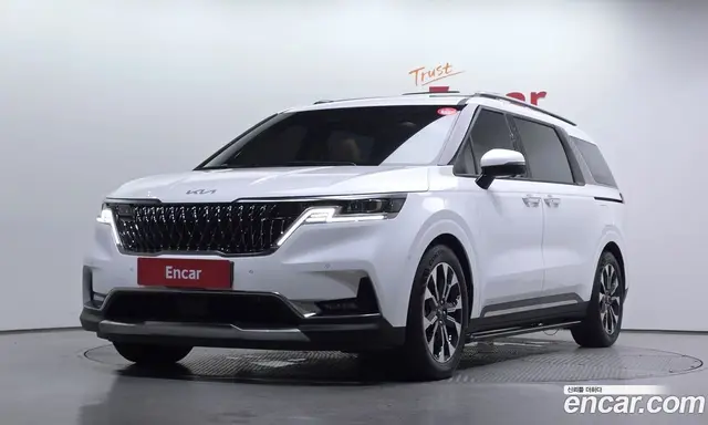 Kia Carnival 2023 2.2 автомат (гидро), миниатюра 1 Kia Carnival 2023 2.2 автомат (гидро), миниатюра 1