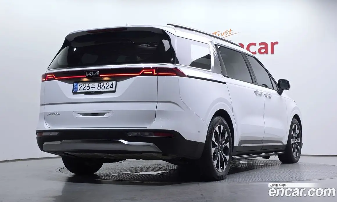 Kia Carnival 2023 2.2 автомат (гидро), фото 2 Kia Carnival 2023 2.2 автомат (гидро), фото 2