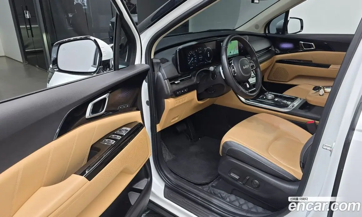 Kia Carnival 2023 2.2 автомат (гидро), фото 13 Kia Carnival 2023 2.2 автомат (гидро), фото 13