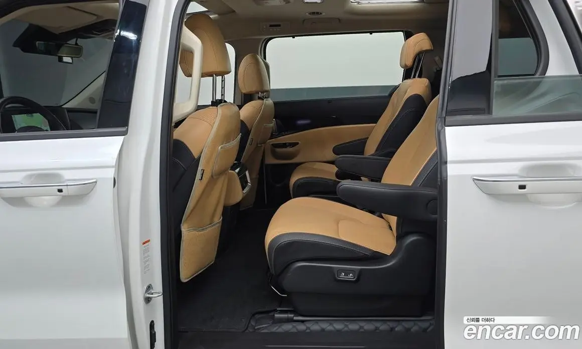 Kia Carnival 2023 2.2 автомат (гидро), фото 18 Kia Carnival 2023 2.2 автомат (гидро), фото 18