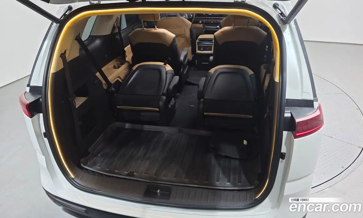 Kia Carnival 2023 2.2 автомат (гидро), фото 30 Kia Carnival 2023 2.2 автомат (гидро), фото 30