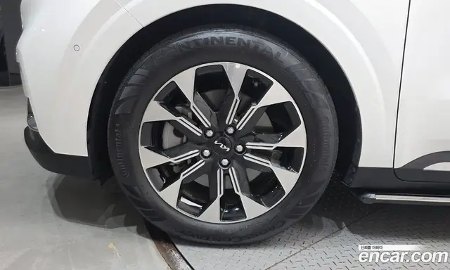 Kia Carnival 2023 2.2 автомат (гидро), миниатюра 5 Kia Carnival 2023 2.2 автомат (гидро), миниатюра 5