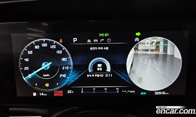 Kia Carnival 2023 2.2 автомат (гидро), миниатюра 11