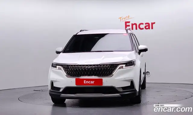 Kia Carnival 2023 2.2 автомат (гидро), миниатюра 3