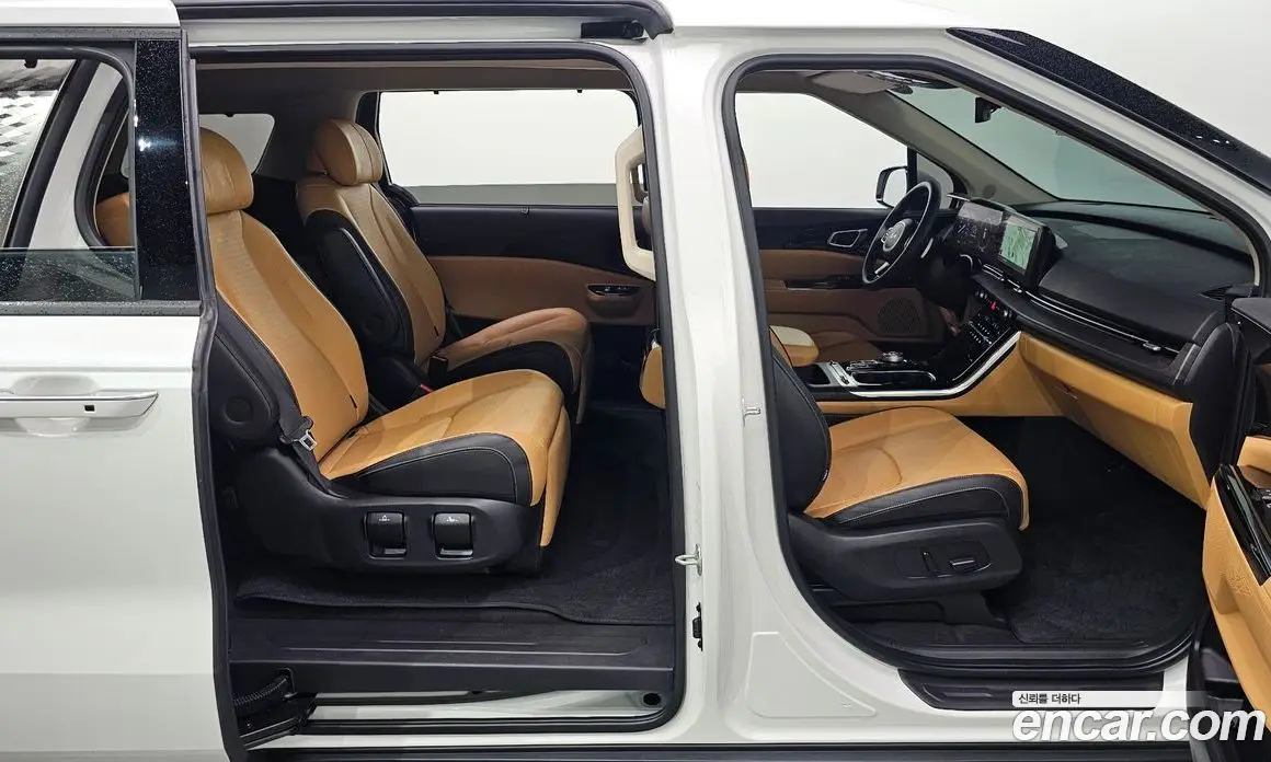 Kia Carnival 2023 2.2 автомат (гидро), фото 25