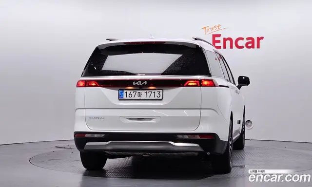 Kia Carnival 2023 2.2 автомат (гидро), миниатюра 4