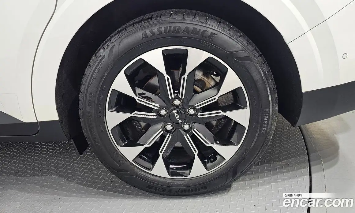Kia Carnival 2023 2.2 автомат (гидро), фото 7