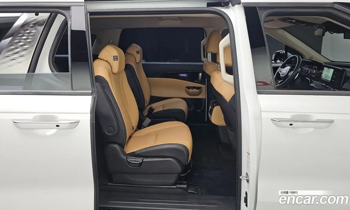 Kia Carnival 2023 3.5 автомат (гидро), фото 17 Kia Carnival 2023 3.5 автомат (гидро), фото 17
