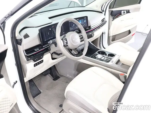 Kia Carnival 2024 2.2 автомат (гидро), миниатюра 7