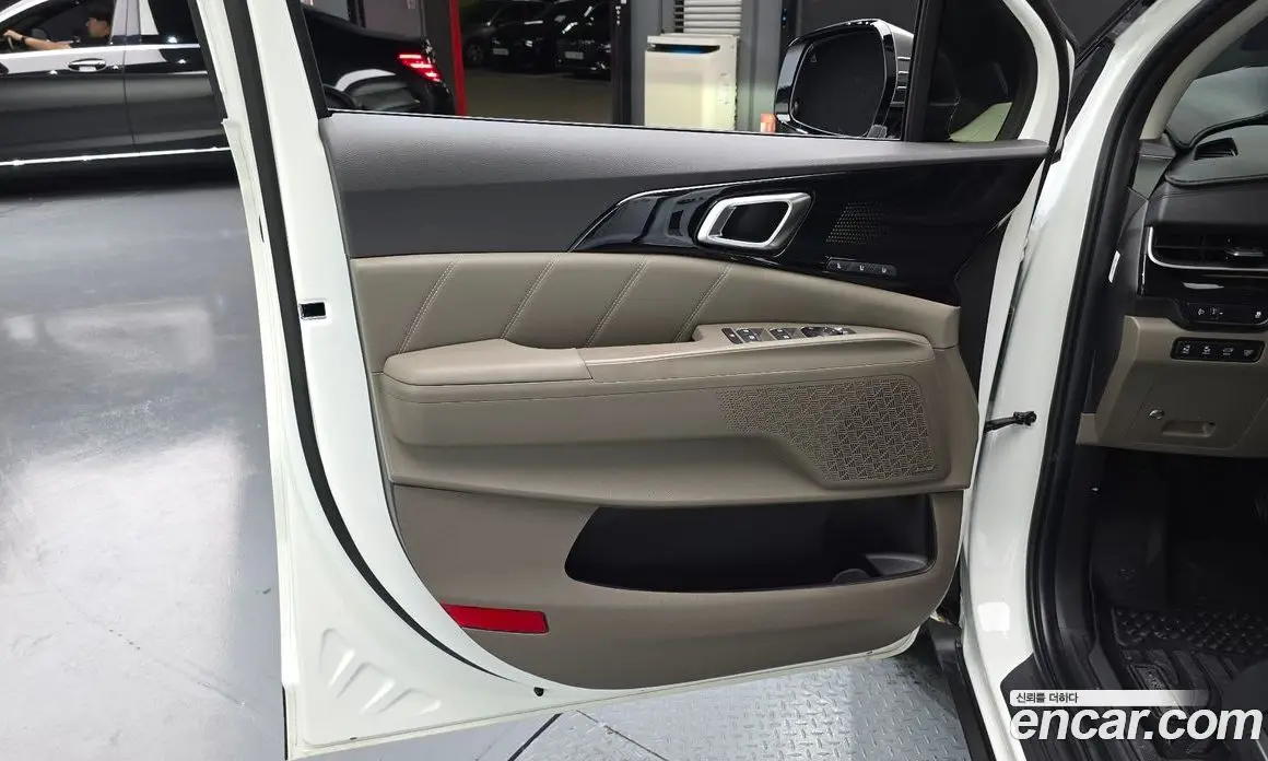 Kia Carnival 2026 1.6 автомат (гидро), фото 14 Kia Carnival 2026 1.6 автомат (гидро), фото 14