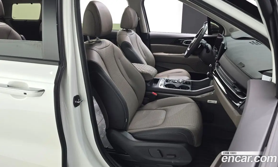 Kia Carnival 2026 1.6 автомат (гидро), фото 16 Kia Carnival 2026 1.6 автомат (гидро), фото 16